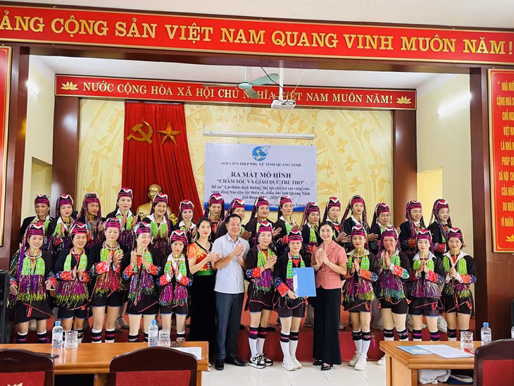 Ra mắt mô hình CLB chăm sóc và giáo dục trẻ thơ xã Quảng Đức (huyện Hải Hà).