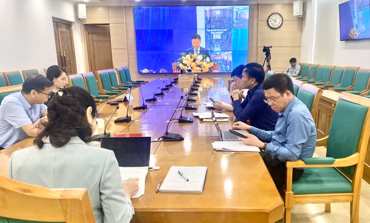 Phó Thủ tướng Chính phủ Lê Thành Long phát biểu tại hội nghị.