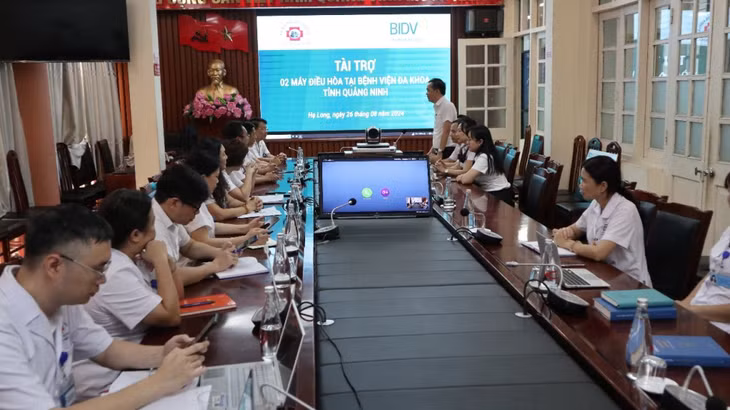 BIDV Hạ Long làm việc với Bệnh viện Đa khoa tỉnh Quảng Ninh trong chương trình tài trợ ngày 26/08/2024