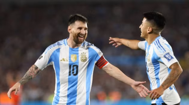 Messi tỏa sáng giúp Argentina giành chiến thắng.