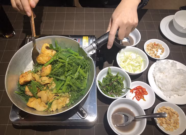 Những món ăn 'nghe tên là nhớ Hà Nội' ảnh 4