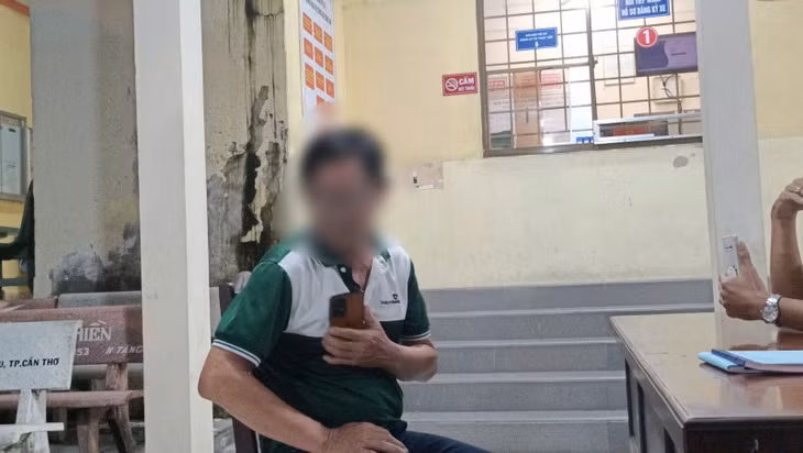 Nhân viên bảo vệ say rượu, quậy phá chốt kiểm tra nồng độ cồn ảnh 1