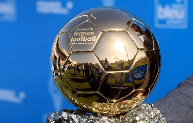 Quả bóng vàng 2024 sẽ có chủ nhân mới thay vì Cristiano Ronaldo hay Lionel Messi như nhiều năm qua. Ảnh: France Football