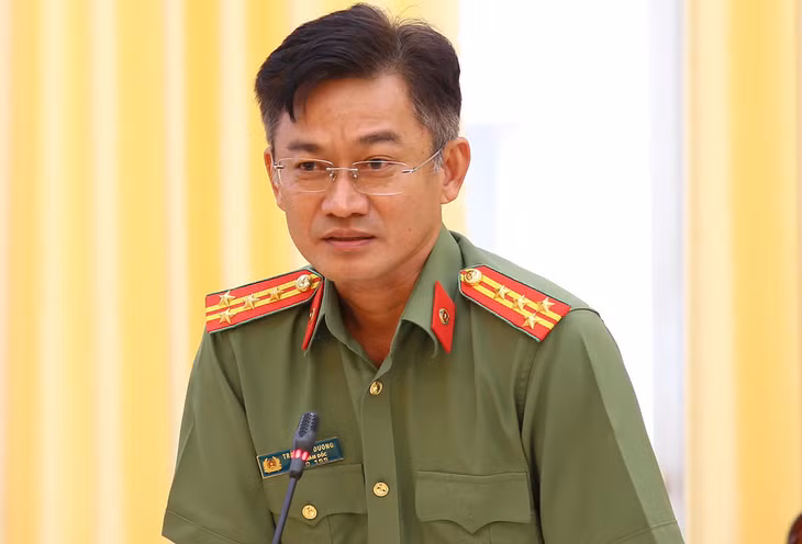 Đại tá Trần Văn Dương thông tin về vụ việc. Ảnh: H.T