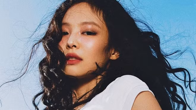 Jennie Blackpink sẽ trở lại với sản phẩm solo. Ảnh: AlllKpop