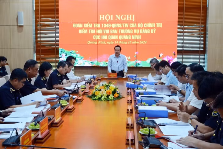 Đồng chí Nghiêm Phú Cường, Phó Chủ nhiệm Ủy ban Kiểm tra Trung ương, Phó Trưởng đoàn kiểm tra phát biểu kết luận cuộc kiểm tra.