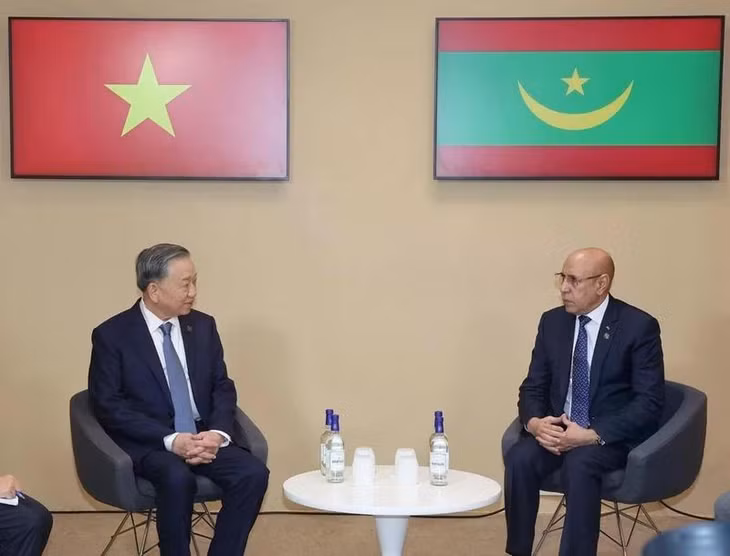 Tổng Bí thư, Chủ tịch nước Tô Lâm gặp Tổng thống Mauritania Mohamed Ould Ghazouani. (Ảnh: TTXVN)