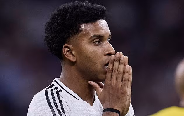 Rodrygo bỏ lỡ cuộc đối đầu Barca.