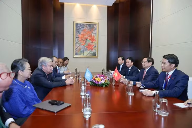 Thủ tướng Chính phủ Phạm Minh Chính gặp Tổng Thư ký Liên hợp quốc António Guterres. (Ảnh: Nhật Bắc/VGP)