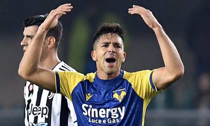 Giovanni Simeone bay cao với sáu bàn trong hai trận đá chính gần nhất. Ảnh: Reuters