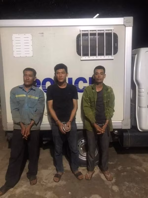 3 đối tượng bị bắt giữ .