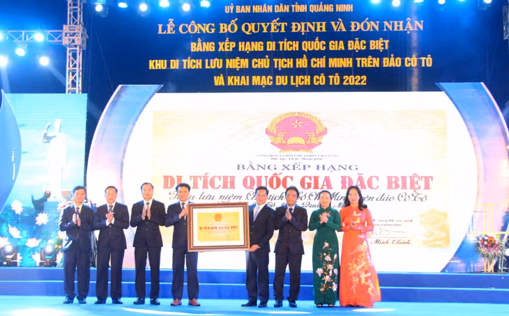 Huyện Cô Tô đón nhận Bằng xếp hạng Di tích quốc gia đặc biệt Khu lưu niệm Chủ tịch Hồ Chí Minh trên đảo Cô Tô.