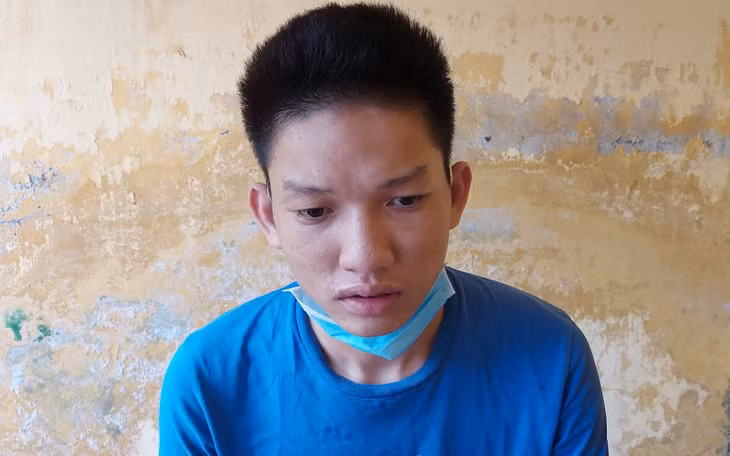 Út bị bắt tạm giam để điều tra.