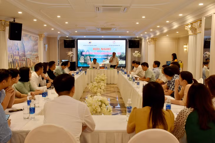 Quang cảnh hội nghị.