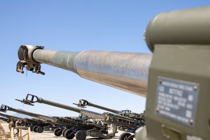 Mỹ đã chuyển giao 90 pháo lựu tầm xa M-777 cho Ukraine. Ảnh: Reuters
