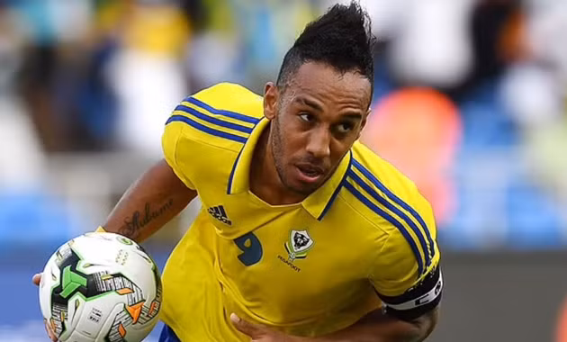 Aubameyang chia tay ĐT Gabon.