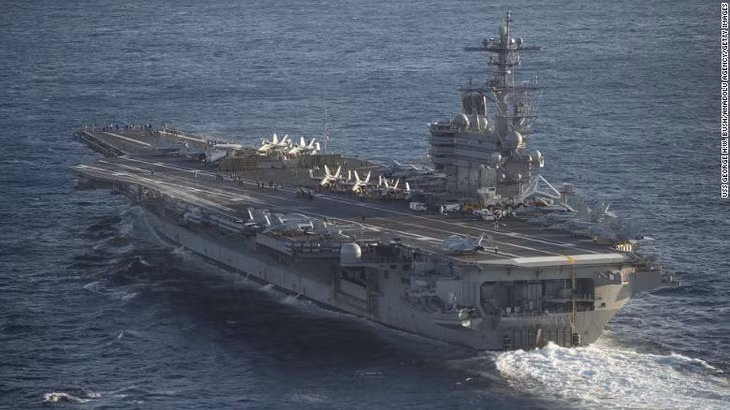 Tàu sân bay USS George Washington trên biển Địa Trung Hải năm 2017.