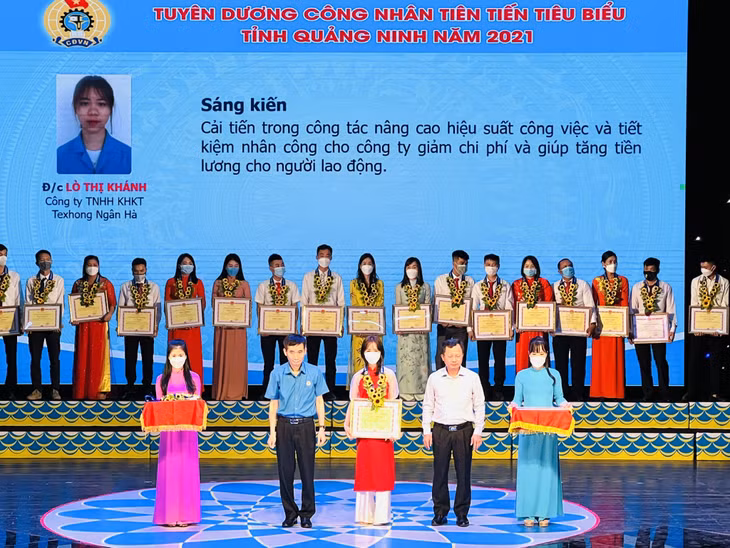 Những nỗ lực trong công tác của chị Lò Thị Khánh, Công ty TNHH KHKT Texhong Ngân Hà đã được ghi nhận.