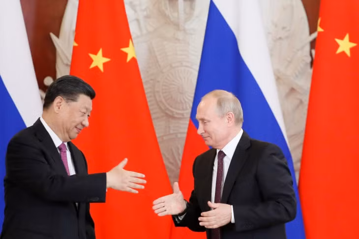 Tổng thống Nga Vladimir Putin và người đồng cấp Trung Quốc Tập Cận Bình trong cuộc gặp ở Moskva, Nga, ngày 5/6/2019. Ảnh: Reuters