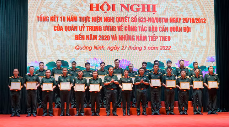 Bộ Chỉ huy Quân sự tỉnh khen thưởng các cá nhân, tập thể có thành tích xuất sắc trong thực hiện Nghị quyết 623-NQ/QUTW.