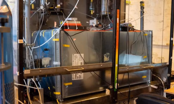 Hệ thống xử lý methane MEPS trong phòng thí nghiệm. Ảnh: Michael Skov Jensen/SCIENCE/KU