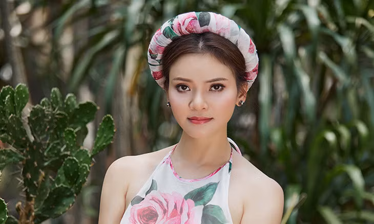 Ca sĩ Phạm Phương Thảo nhận danh hiệu NSND ở tuổi 42. Ảnh: Facebook nhân vật