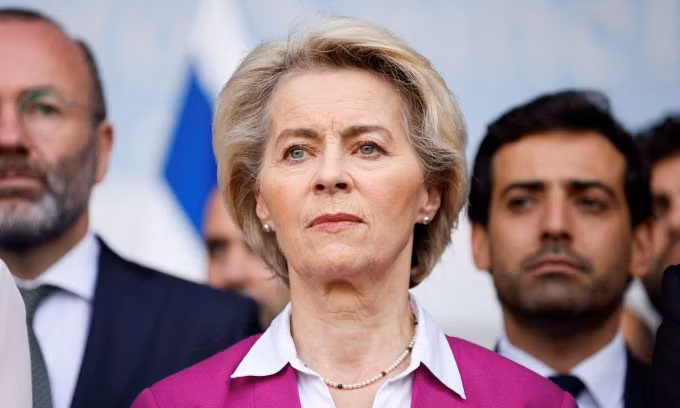 Chủ tịch Ủy ban châu Âu Ursula von der Leyen tại Brussels, Bỉ, hôm 11/10. Ảnh: Reuters