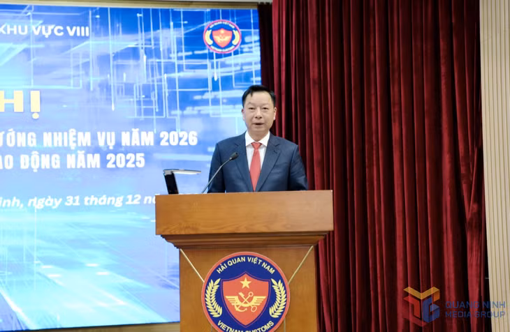 Đồng chí Lê Văn Ánh, Phó Chủ tịch UBND tỉnh phát biểu chỉ đạo tại hội nghị.