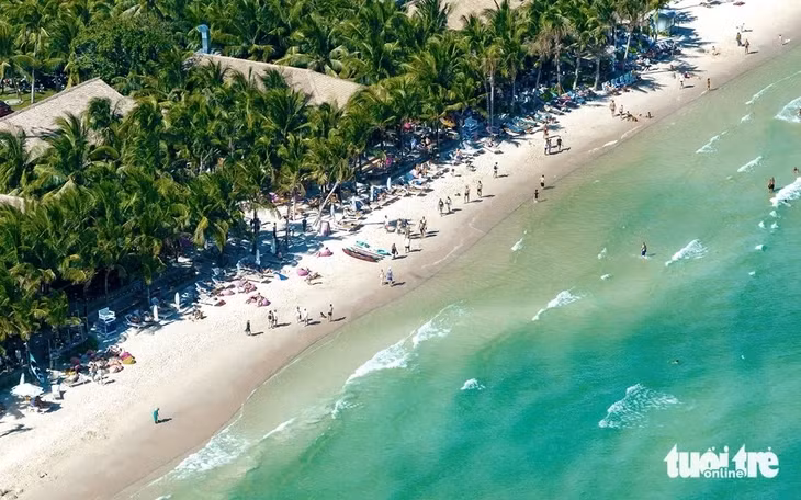 Phú Quốc là điểm đến thu hút đông đảo khách quốc tế trong năm 2025 - Ảnh: TTO