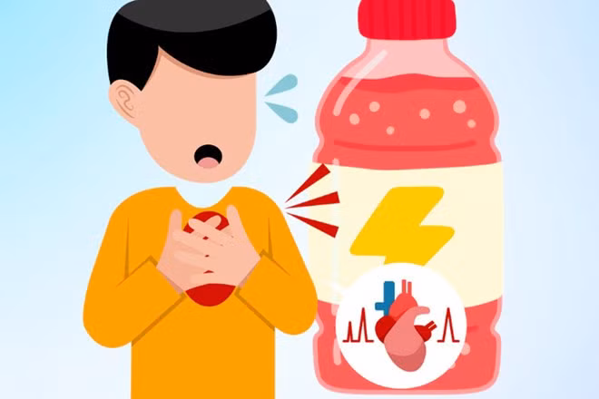 Tác hại của nước tăng lực đối với sức khỏe tim mạch. Đồ họa: Thiện Nhân