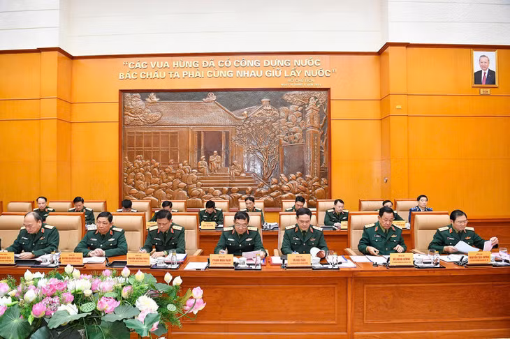 Các đại biểu dự Hội nghị Quân ủy Trung ương lần thứ mười lăm, phiên làm việc buổi chiều.