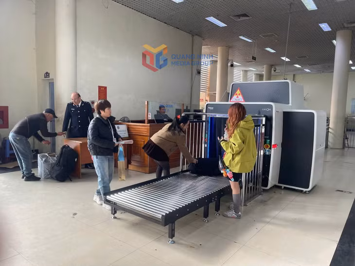 Máy soi hành lý được lắp đặt tại Cửa khẩu Quốc tế Móng Cái (Ảnh: Hải quan Cửa khẩu Quốc tế Móng Cái)