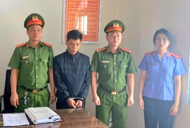 Lê Văn Hiệu bị khởi tố, bắt giam về hành vi lừa đảo chiếm đoạt tài sản. Ảnh: Công an cung cấp