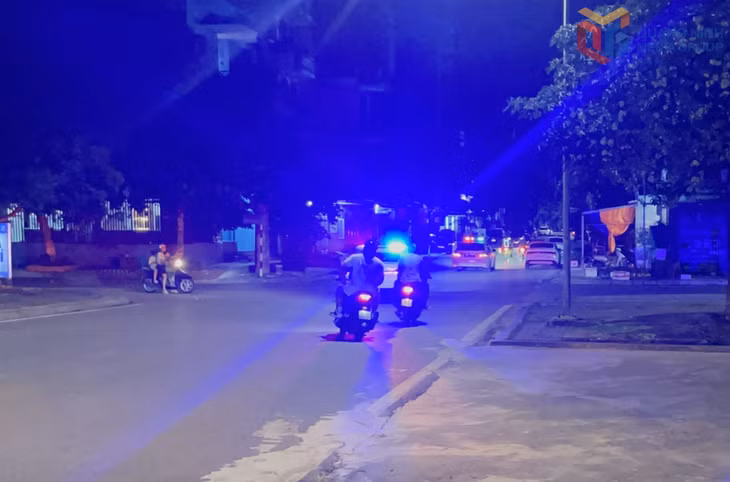 Những ngày này, các tổ QN-14 là lực lượng nghiệp vụ tinh nhuệ đang tăng cường tuần tra công khai, kết hợp hóa trang quyết liệt tấn công, trấn áp các loại tội phạm trên tuyến giao thông.