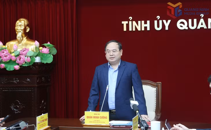 Đồng chí Quản Minh Cường, Bí thư Tỉnh ủy, Trưởng Đoàn ĐBQH tỉn kết luận buổi làm việc.
