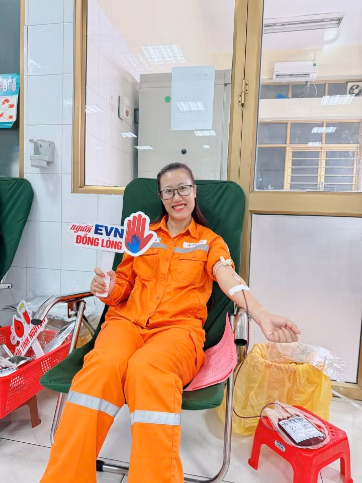 Công ty Điện lực Quảng Ninh đồng lòng lan tỏa tinh thần "Vạn trái tim – một tấm lòng" ảnh 7
