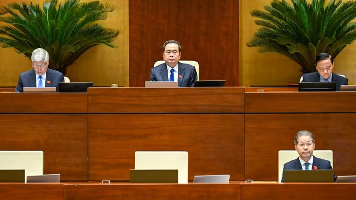 Chủ tịch Quốc hội Trần Thanh Mẫn và các Phó Chủ tịch Quốc hội chủ trì, điều hành phiên họp. (Ảnh: DUY LINH)