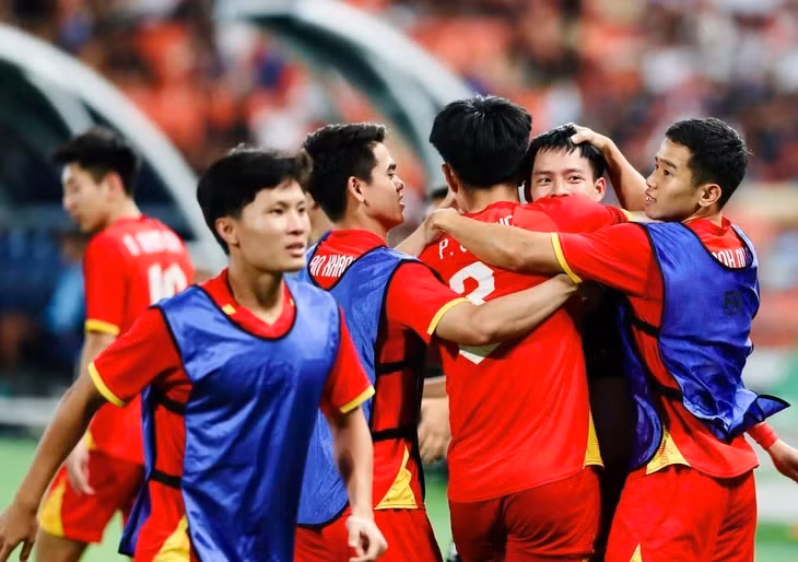 Lội ngược dòng thắng Thái Lan 3-2, U22 Việt Nam giành HCV bóng đá nam SEA Games 2025 - Ảnh: NAM TRẦN