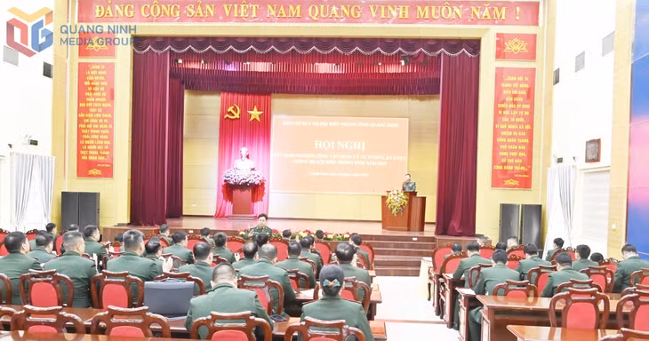 Toàn cảnh hội nghị.