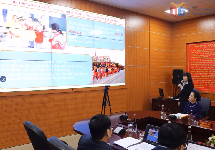 Đại biểu tham luận về hiện trạng
