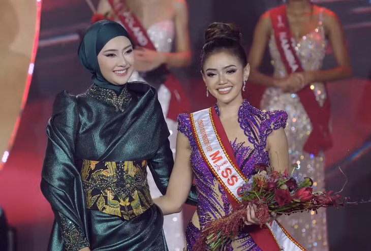 Á hậu 2 là Rinanda Aprillya Maharani (Indonesia) - Ảnh chụp màn hình