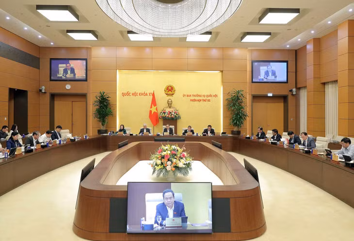 Quang cảnh phiên họp Ủy ban Thường vụ Quốc hội sáng 3/12. (Ảnh: DUY LINH)