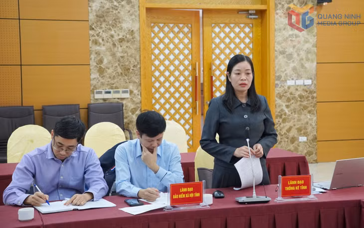 Lãnh đạo Thống kê tỉnh phát biểu tại hội nghị.