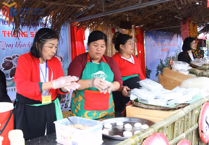 Các sản phẩm bánh, ẩm thực truyền thống của đồng dân tộc Sán Dìu ...