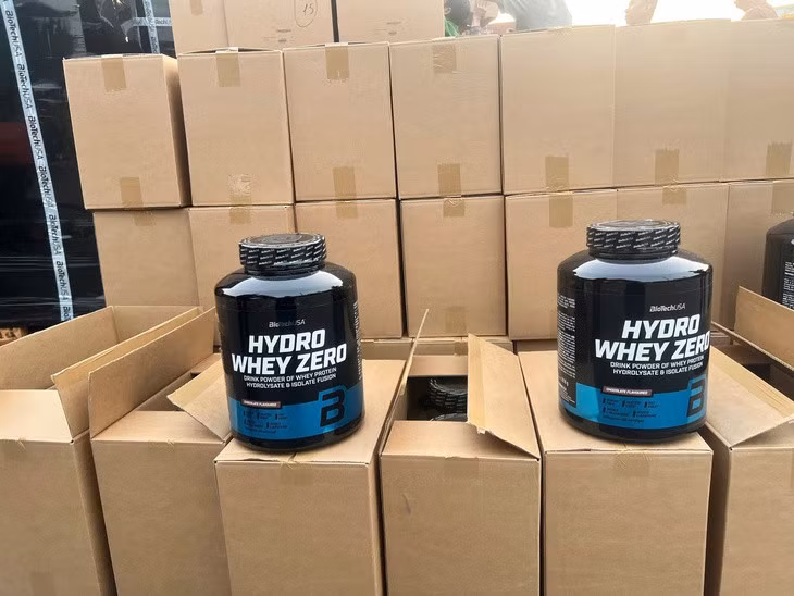 Sản phẩm thực phẩm chức năng mà Công ty TNHH Profit buôn lậu - Ảnh: Công an TP.HCM