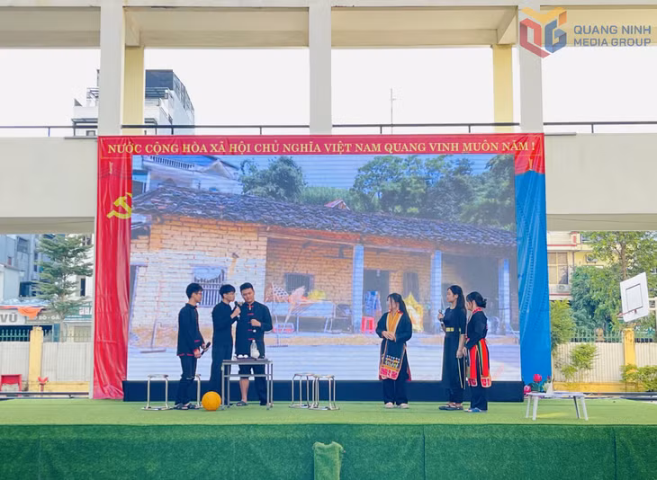Tiểu phẩm tuyên truyền về chống tảo hôn và hôn nhân cận huyết của các em học sinh Trường Phổ thông Dân tộc Nội trú THCS-THPT tỉnh.