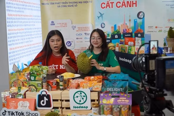 Năm 2025, thương mại điện tử của Việt Nam đã đạt khoảng 31 tỉ USD, tăng trưởng 25,5%. Ảnh: Ngọc Lê