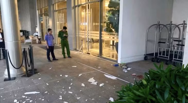 Lực lượng chức năng khám nghiệm hiện trường ngày 24-12 - Ảnh: Cổng thông tin Viện KSND TP Đà Nẵng