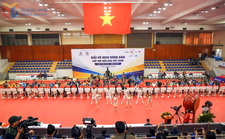 Giải Vô địch Bóng bàn Cúp Hội Nhà báo Việt Nam lần thứ XVIII thu hút 36 đơn vị, cơ quan báo chí và các hội nhà báo trên cả nước tham gia.