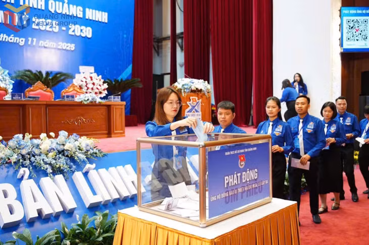 Đại biểu dự 